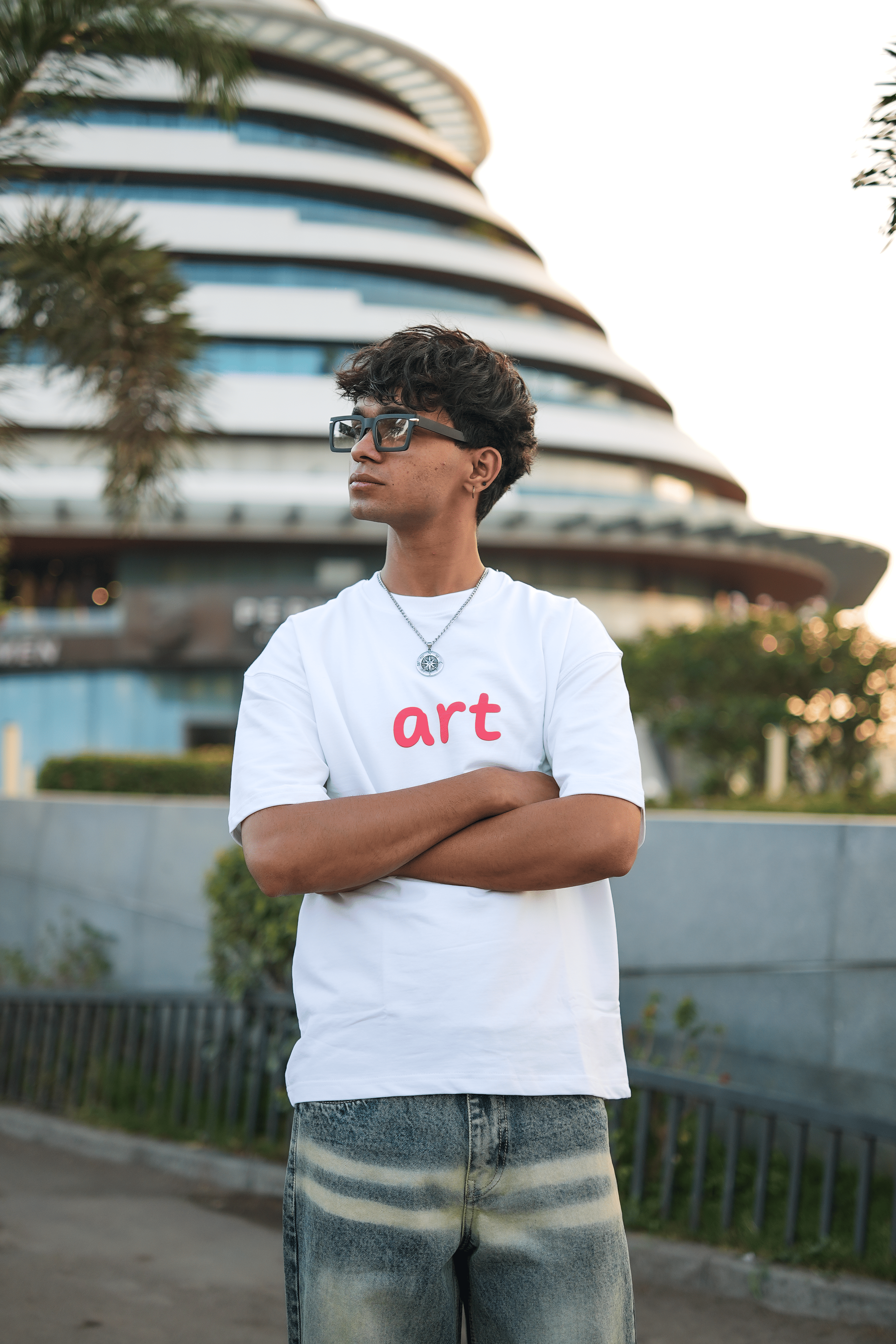 DEAZY Art Fade Combo — White Tee & Vintage Denim