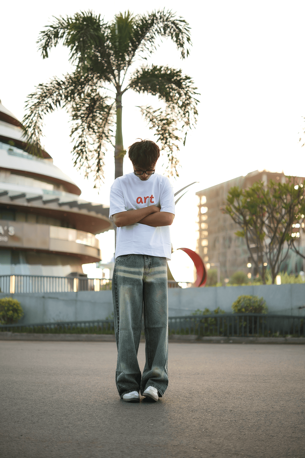 DEAZY Art Fade Combo — White Tee & Vintage Denim