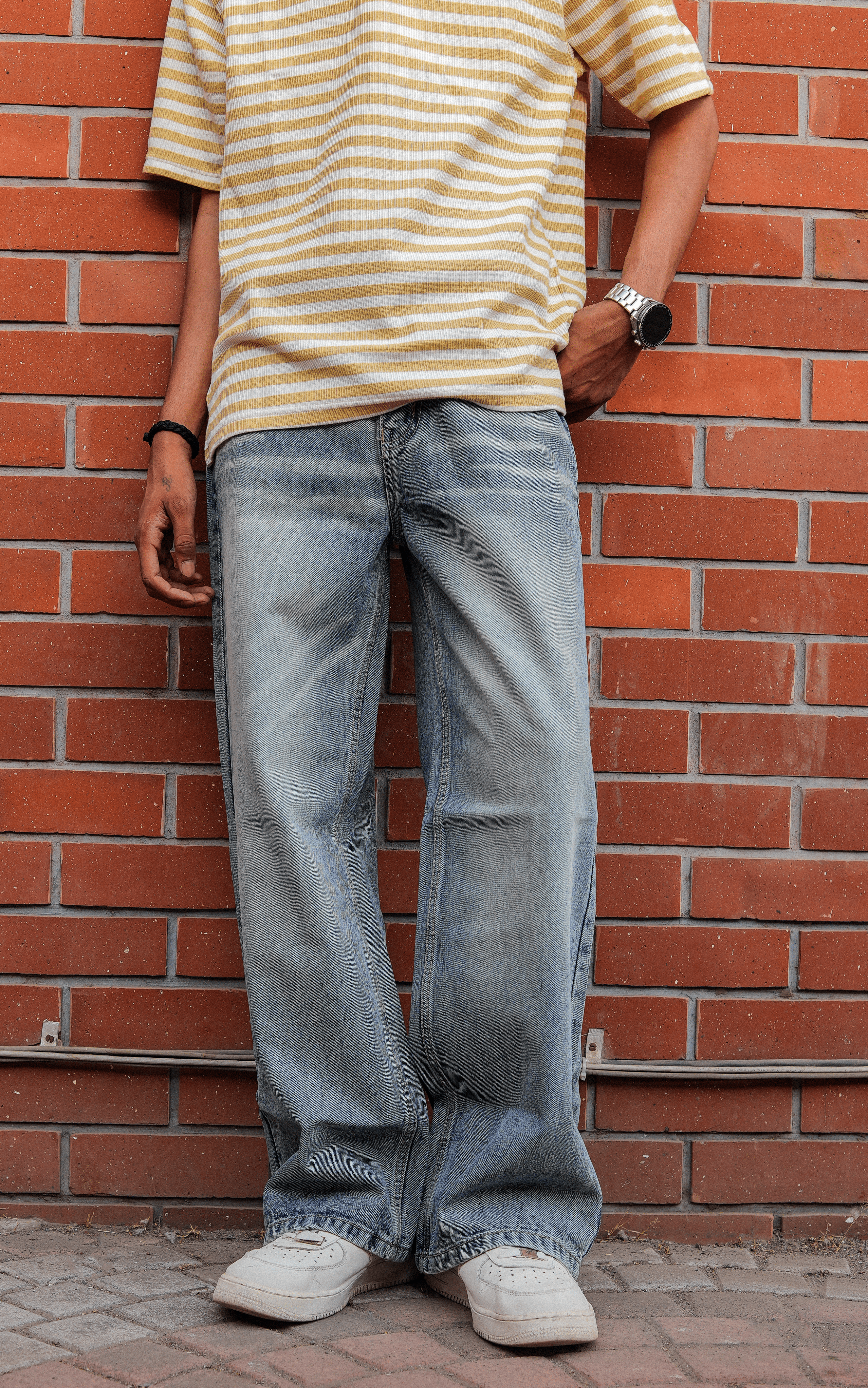 DEAZY Classic Wash Denim — Straight Fit