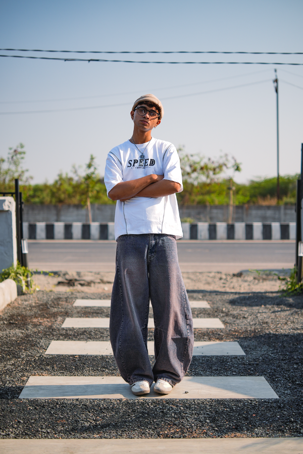 DEAZY Street Core Combo — White Tee & Drift Denim